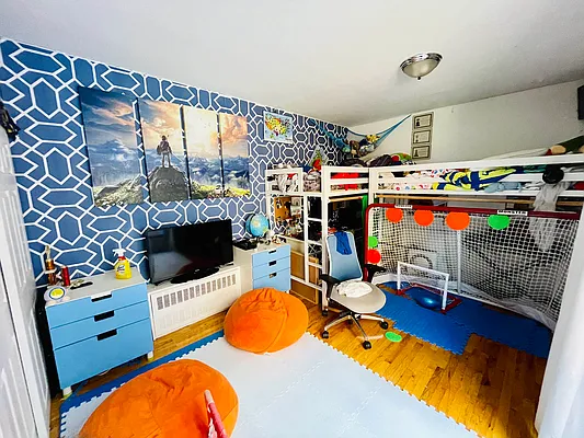 Rented by Douglas Elliman | media 28