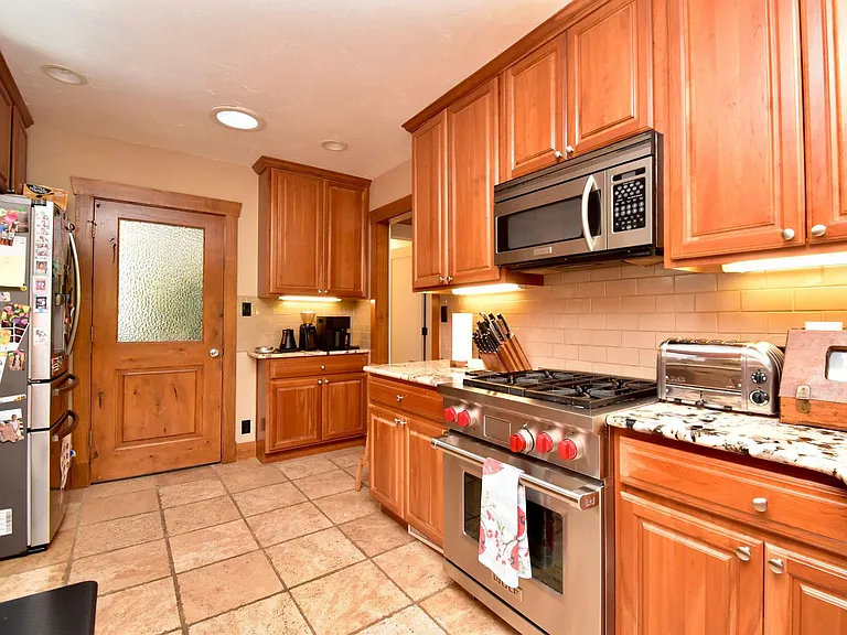 854 E Kensington Ave — Photo 8
