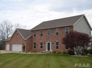 505 Mayfair Ct, Metamora, IL 61548