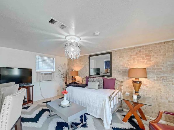 Property image for 1265 Du Barry Ln, Houston, TX 77018