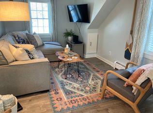 17 Sunset Ave, Saco, ME 04072