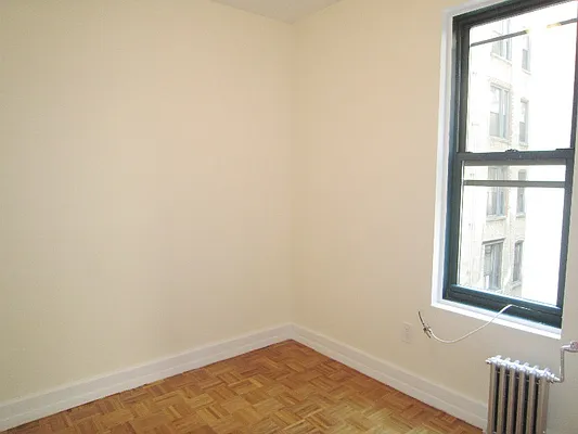 Rented by City Connections Realty | media 15