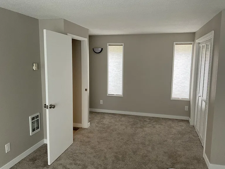 3051 Whitbeck Blvd — Photo 7