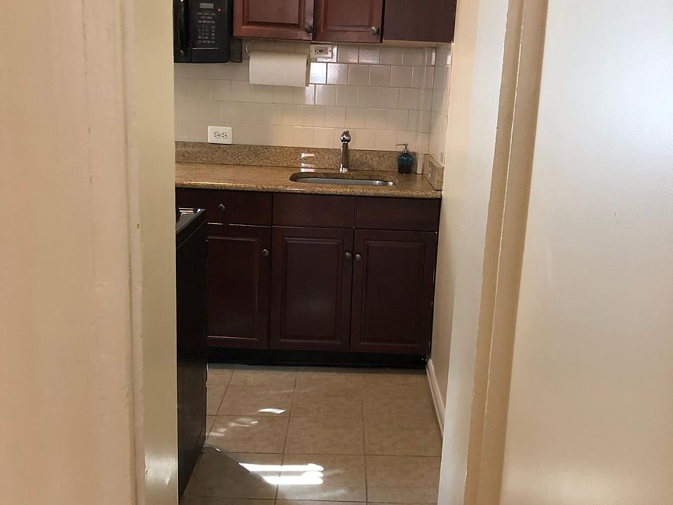Kitchen entryway