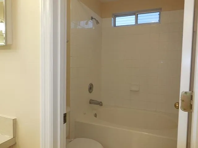 2939 Royal Palm Way — Photo 10