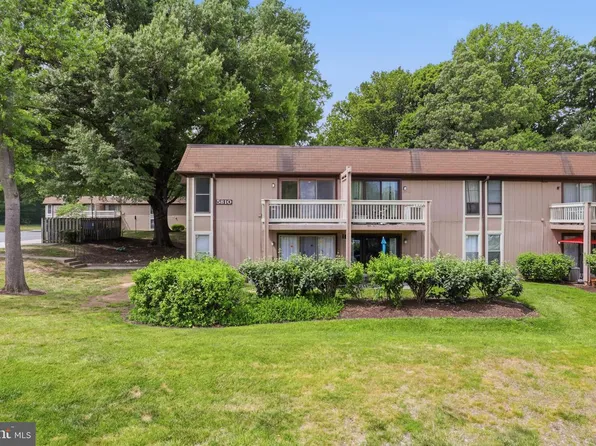 5810 Royal Ridge Dr Unit G, Springfield, VA 22152