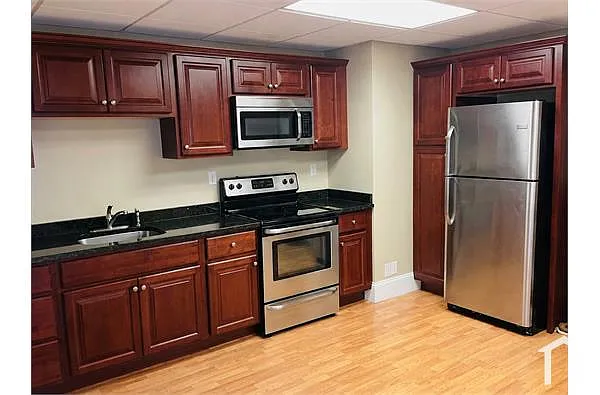 Building Photo - 63 Washington St #1