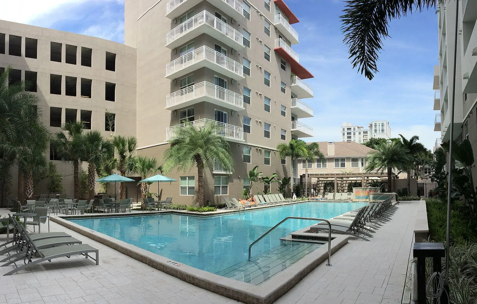 Furnished 2 Bedroom 2 Bath, Corner Unit with Wrap Around Balcony with Water and City Views — Photo 3