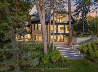 8 Crown Park Rd, Toronto, ON M4E1J9
