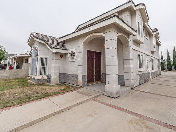 2nd image of 1128 Palm Ave