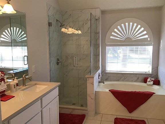 2nd image of 3602 Lake Highlands Dr
