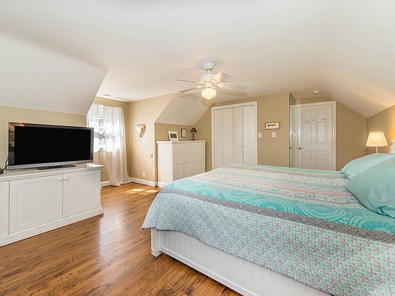 5th image of 59 Bellevue Ave