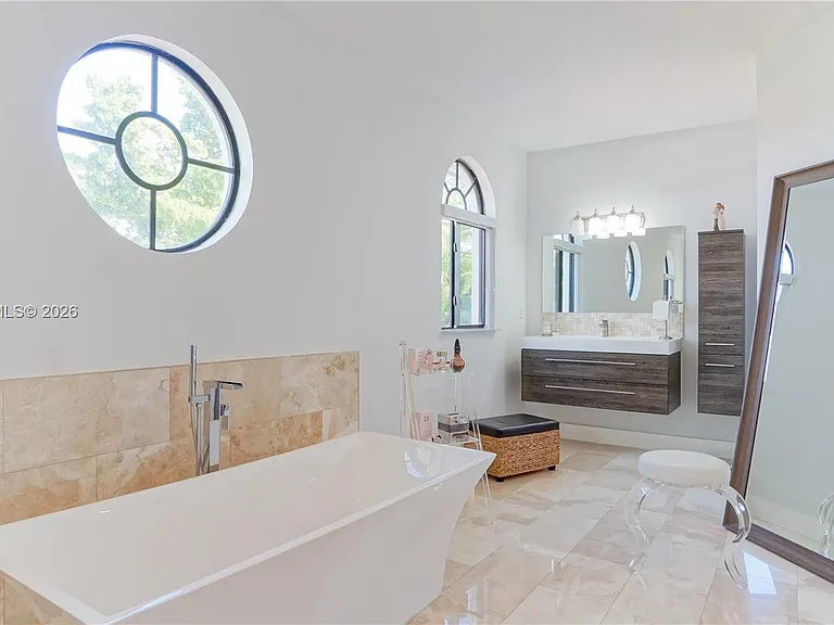 6950 SW 97th Ave — Photo 31