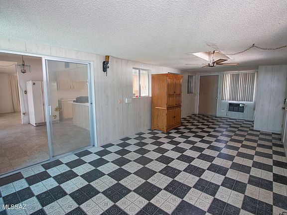 3rd image of 2501 W Calle Puebla
