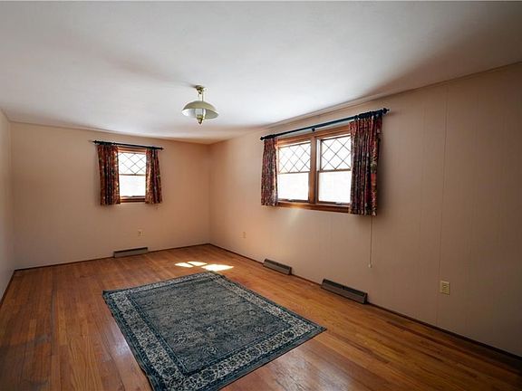 3rd image of 4998 Adah Dr