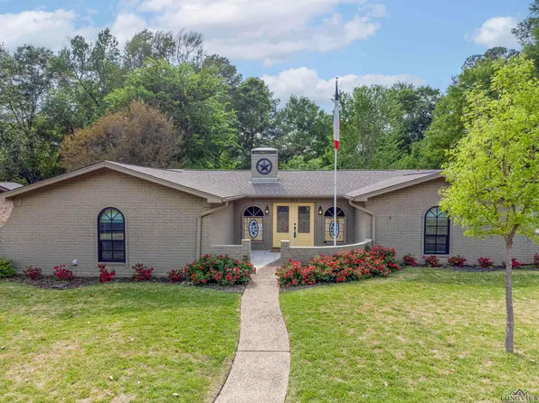 1809 Swan St, Longview, TX 75604