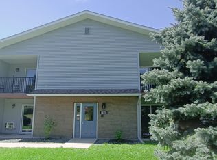 1360 6th St #5, Baldwin, WI 54002