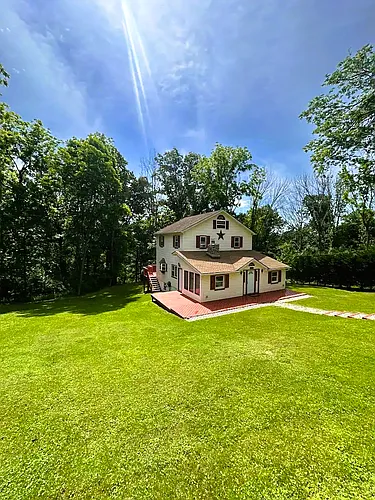 1697 River Rd Photo 1