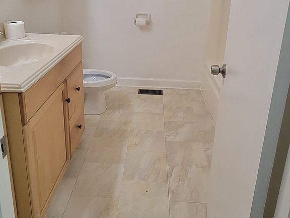 5th image of 532 Bragg Ave