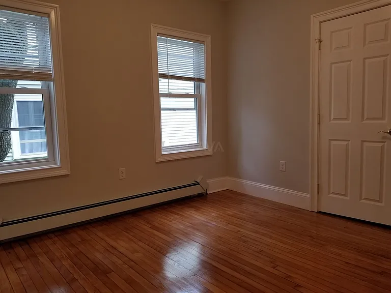 231 Boston Ave #1 — Photo 4