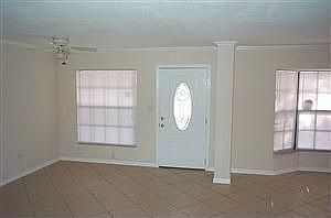 5th image of 10011 N 29th St