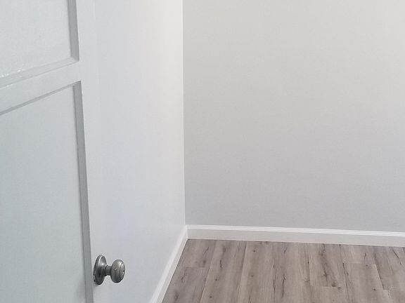 3rd image of 4385 W 132nd St #C
