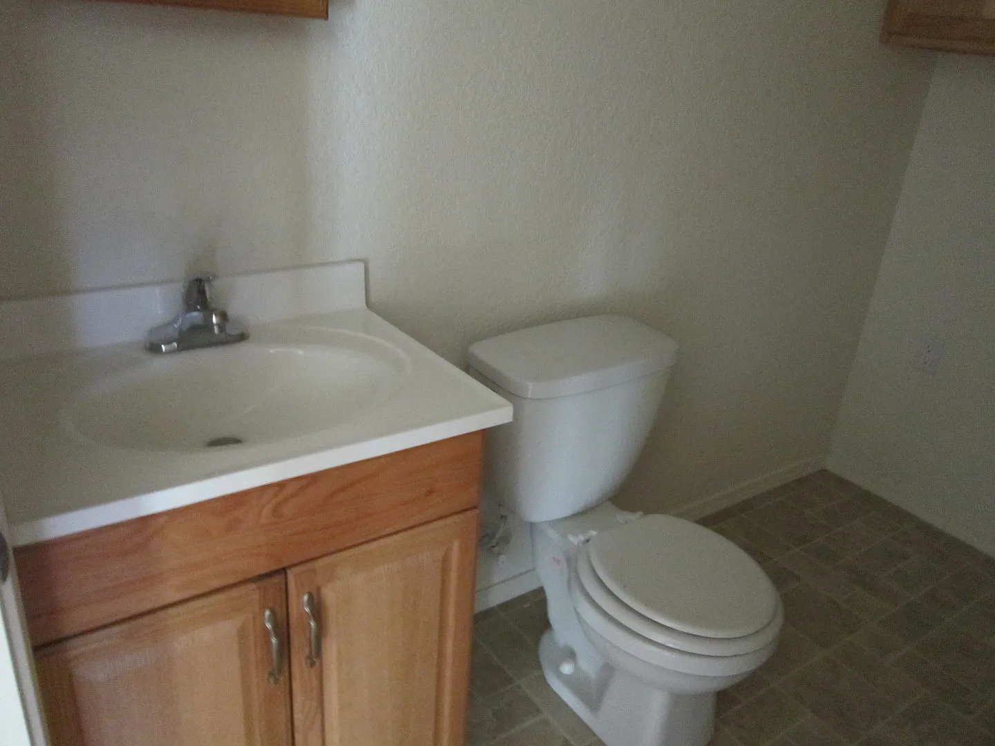 1714 Lancaster Ave — Photo 2