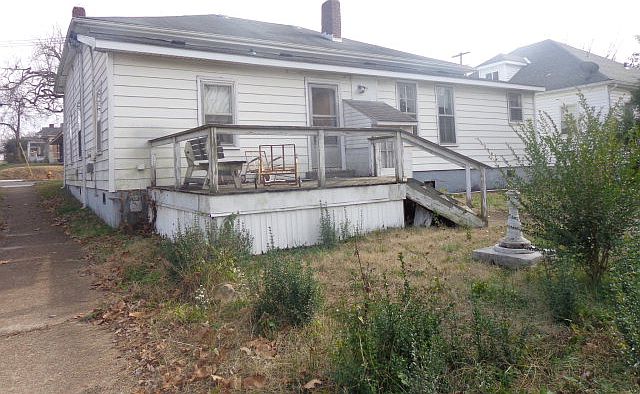 2nd image of 102 S Porter St