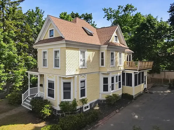 173 High St #1, Reading, MA 01867