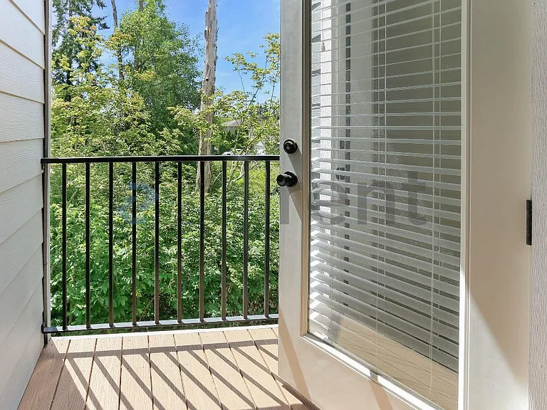 13717 Admiralty Way #L4 — Photo 9