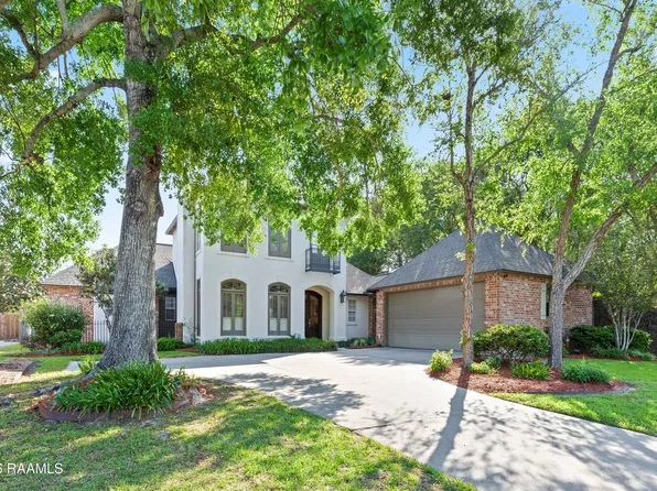 300 Farmington Dr, Lafayette, LA 70503