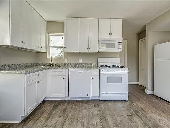 3rd image of 3502 Rosedale St
