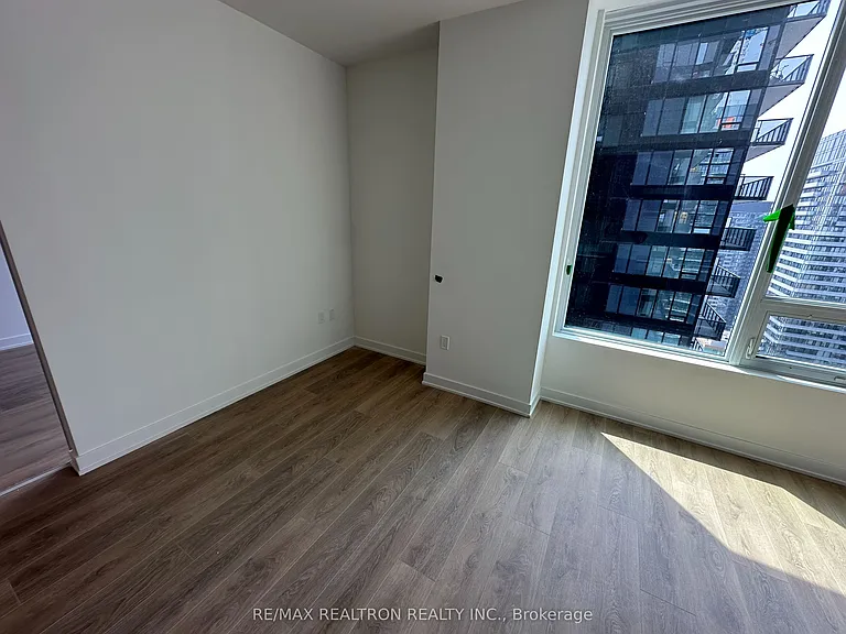 117 Broadway Ave #3202 — Photo 18