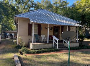 703 E Terrell Ave, Crockett, TX