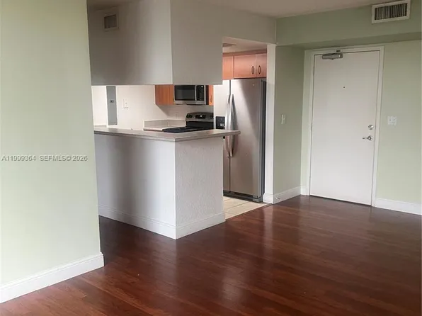 816 NW 11th St, Miami, FL