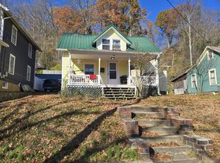 131 Grosvenor St, Athens, OH