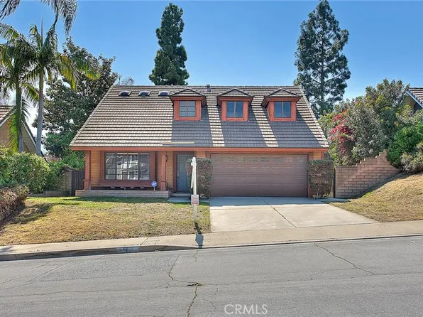 17 Meadow View Dr, Pomona, CA 91766