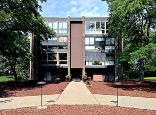 1700 Lexington Ave #403, Saint Paul, MN 55118