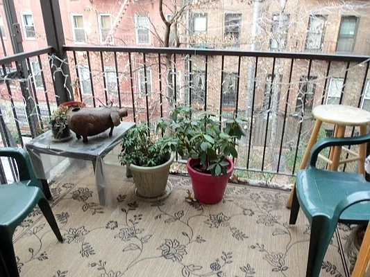 Rented by Picture Realty Inc. | media 27
