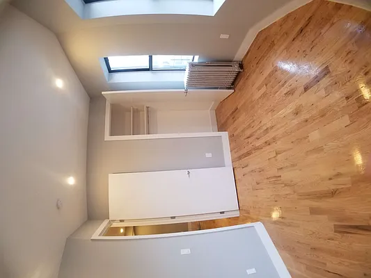 Rented by Clove Realty LLC | media 23