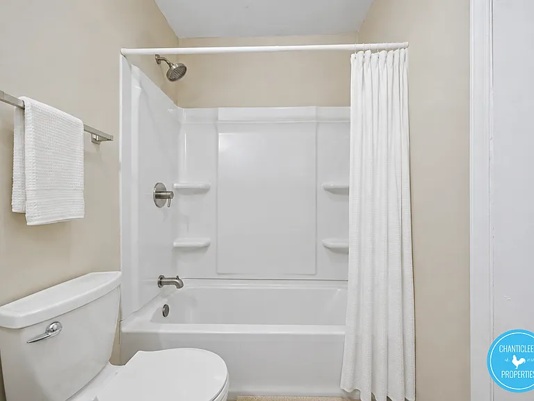 508-512 East Harden Street — Photo 22