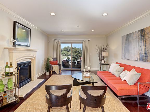 4th image of 1417 S Westgate Ave #Penthouse 2