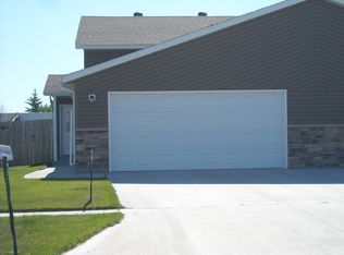 1263 4th St NW, West Fargo, ND 58078