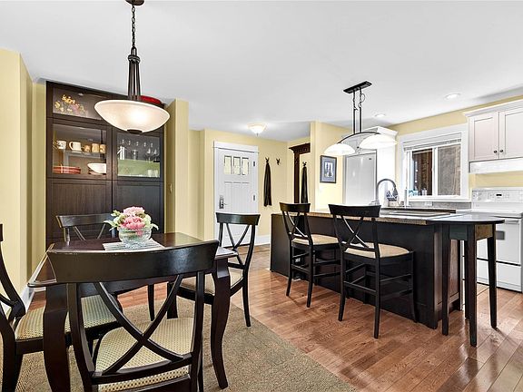 2nd image of 315 Robinson Rd #37