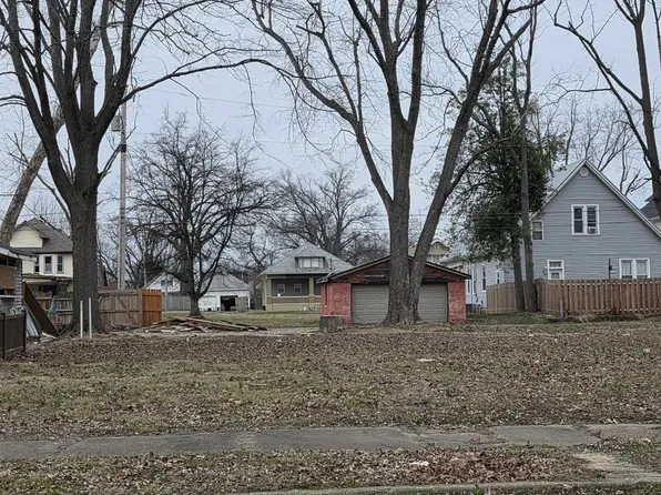 624 E Blackford Ave, Evansville, IN 47713