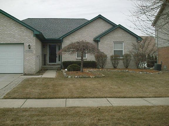 2nd image of 54519 Beacon Cove Cir