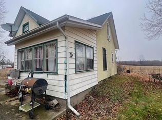 9241 S Barryville Rd, Dowling, MI 49050