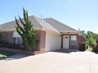 11724 Hollyrock Ct, Yukon, OK 73099