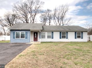106 Snowdrop Ln, Carneys Point, NJ 08069