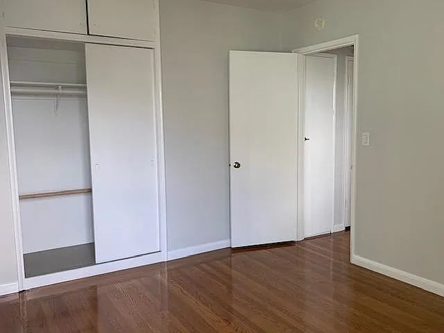 512 Merritt Ave #4 — Photo 13